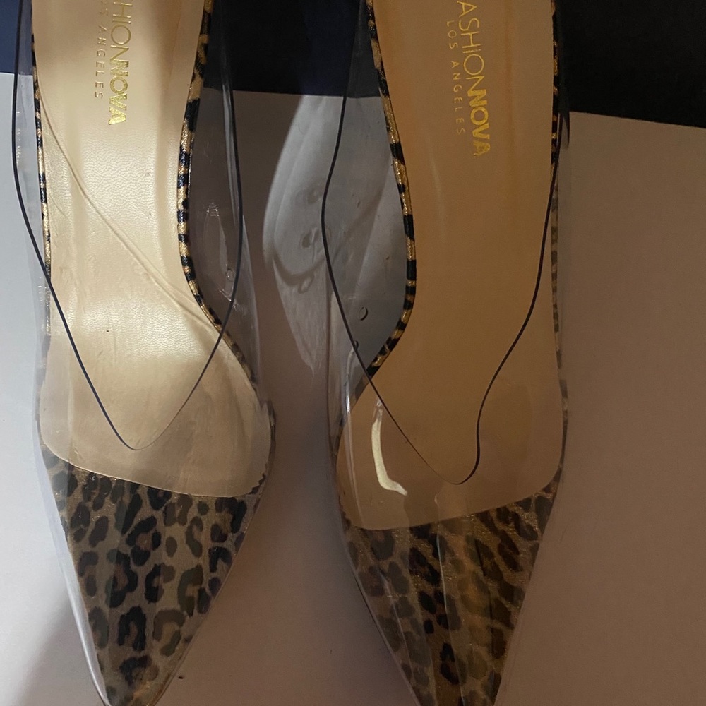 Fashionable Clear/Leopard Heel Shoe Size 8